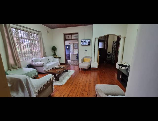 3 BEDROOM HOUSE FOR SALE IN GLENWOOD